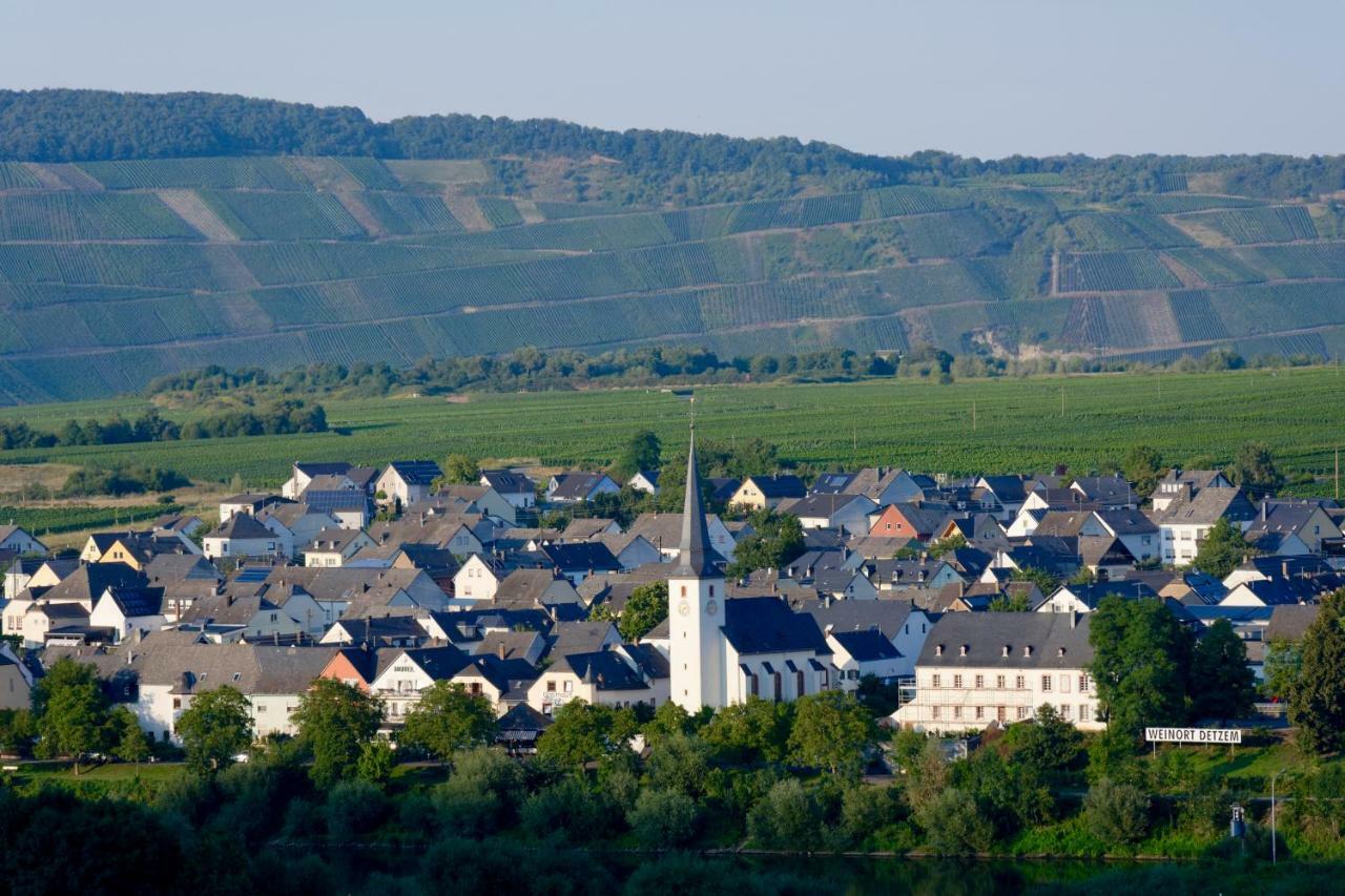 Farschweiler Gastehaus Hoffmann Bed & Breakfast エクステリア 写真