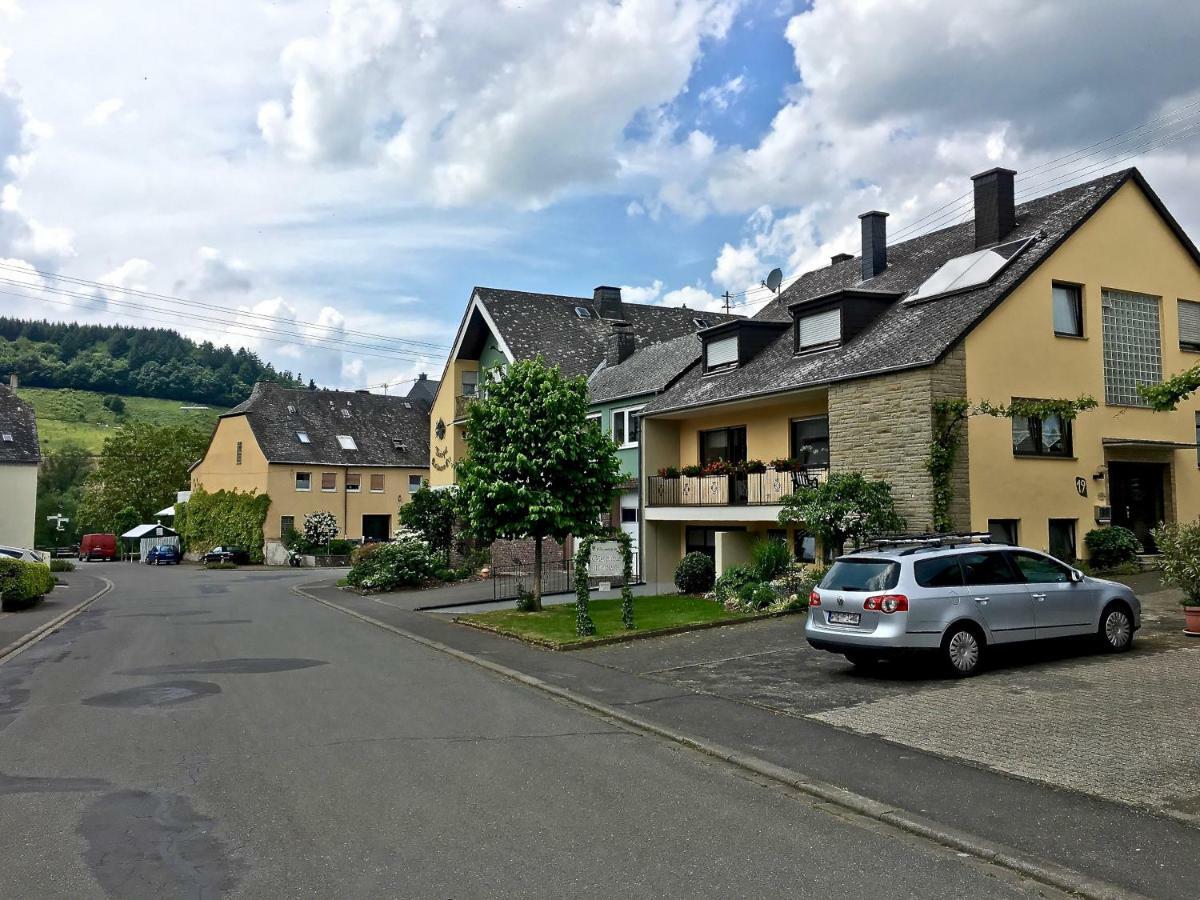 Gaestehaus Hoffmann Farschweiler エクステリア 写真