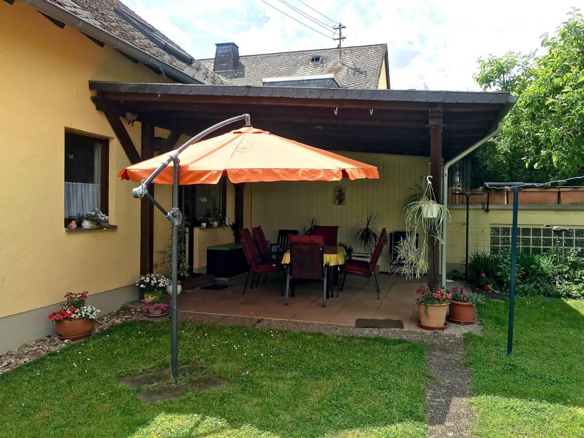 Gaestehaus Hoffmann Farschweiler エクステリア 写真