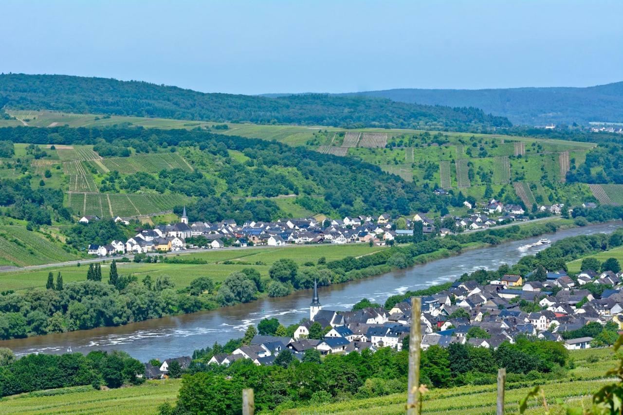 Gaestehaus Hoffmann Farschweiler エクステリア 写真