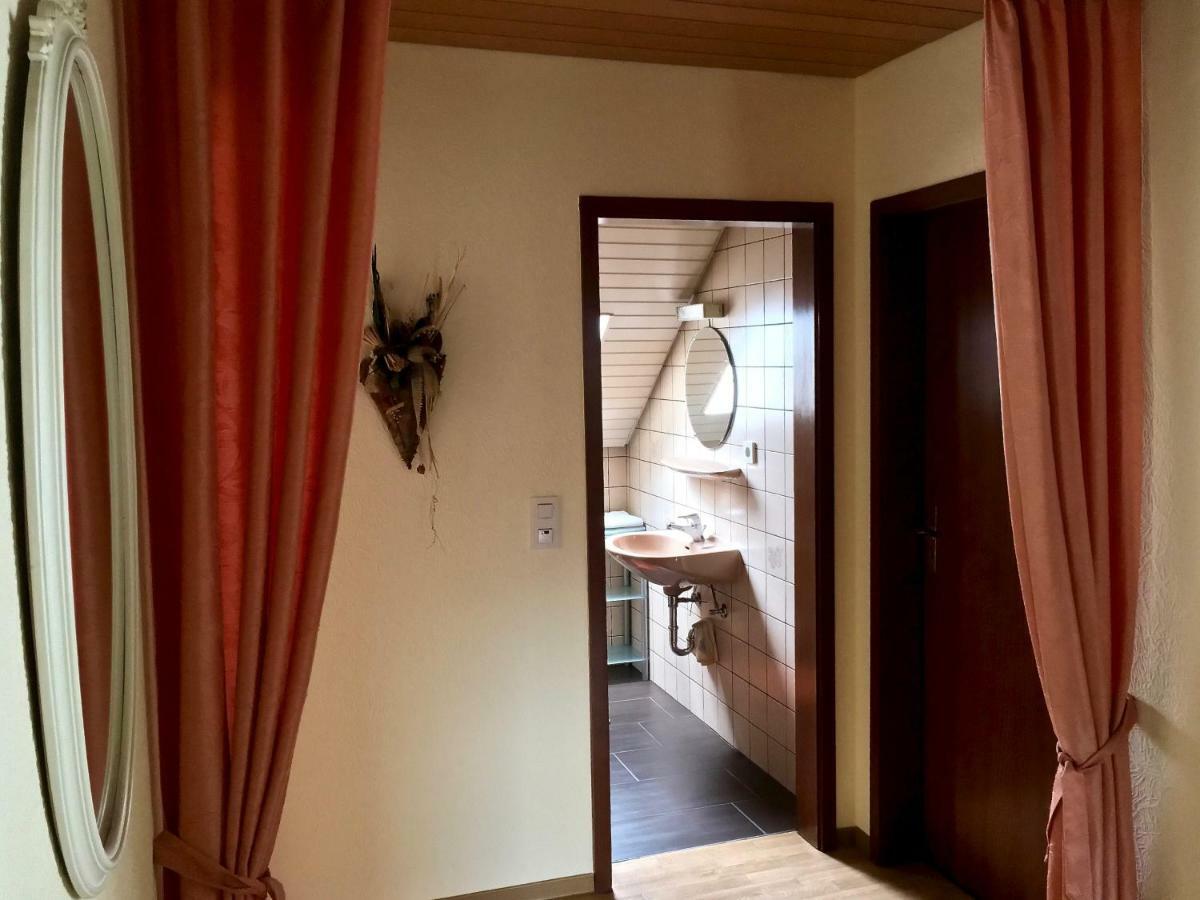 Gaestehaus Hoffmann Farschweiler エクステリア 写真